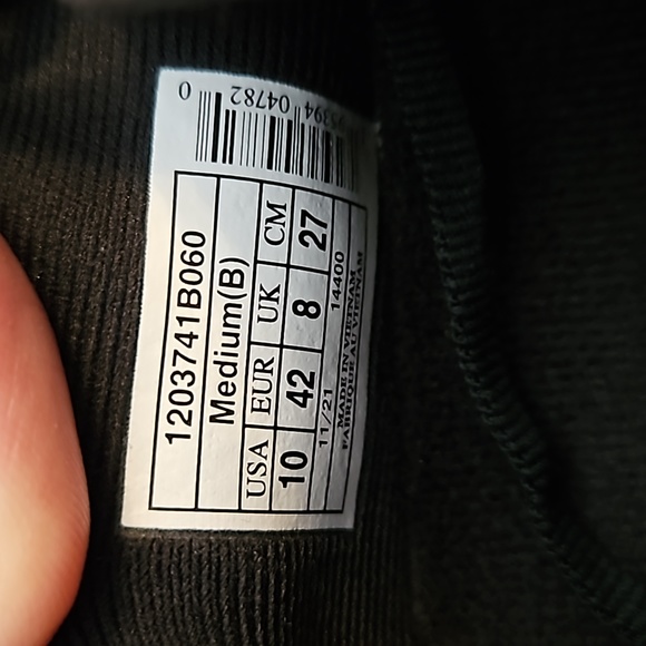 NIB Brooks Launch GTS 9 W10 Black/Purple - Picture 7 of 11